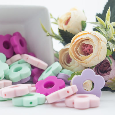 Flower Holes Silicone Teething Bead 4.5cm Untuk DIY Pacifier Clip Chew Necklace