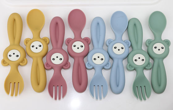 Garpu dan Sendok Silikon Gaya Panda Lucu Lembut Untuk Bayi Anak