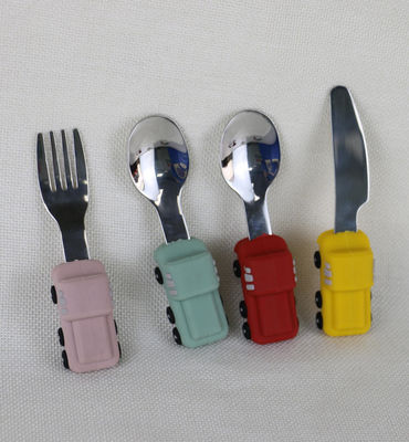 Garpu Stainless Steel Warna Disesuaikan Dengan Pegangan Silikon Bentuk Mobil