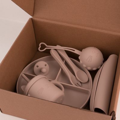 Paket kotak khusus untuk anak-anak balita Silicone Tableware Set Dengan Cup Plate Bowl Spoon Fork Bib