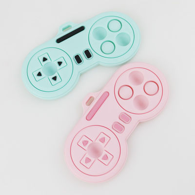Baby Teething Products - Bisa Dicuci Berbagai Warna Kustom Lucu Kartun Pemain Pengendali Bentuk Silicone Teethers Mainan