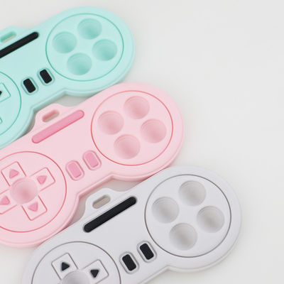 Baby Teething Products - Bisa Dicuci Berbagai Warna Kustom Lucu Kartun Pemain Pengendali Bentuk Silicone Teethers Mainan