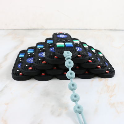 Kustom Berbagai Desain Produk Tumbuh Gigi Bayi dalam Berbagai Warna Pengontrol TV mainan teether silikon