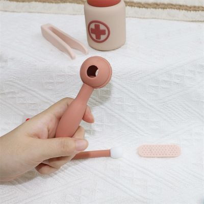 ODM mainan bayi silikon ramah lingkungan MOQ 100 BPA gratis anak-anak silikon kit dokter