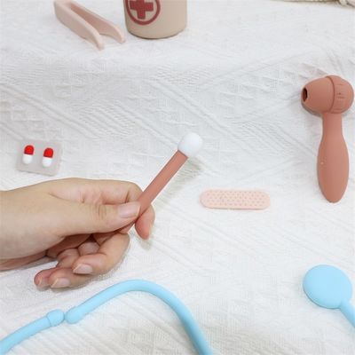 ODM mainan bayi silikon ramah lingkungan MOQ 100 BPA gratis anak-anak silikon kit dokter
