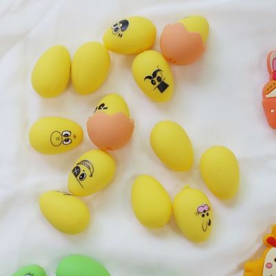 Manik-manik silikon untuk gigi lembut aman tahan lama manik-manik telur silikon Paskah dengan lubang untuk pembuatan pena