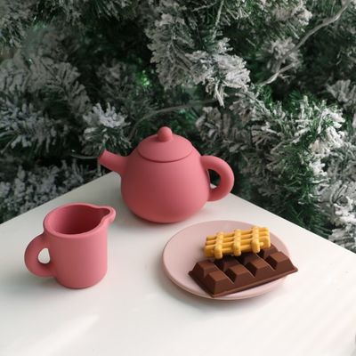 Latest Toys Anak-anak BPA Gratis Makanan 17pcs Set Silikon Cup Selang Pantai Dessert Teapot Toys Kit