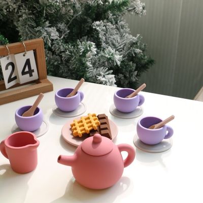 Latest Toys Anak-anak BPA Gratis Makanan 17pcs Set Silikon Cup Selang Pantai Dessert Teapot Toys Kit
