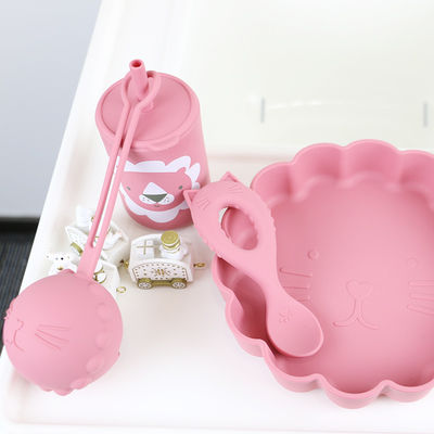 Full Silicone Straw Cover Dalam Desain 3D Ringan Silicone Baby Set Perlengkapan Meja