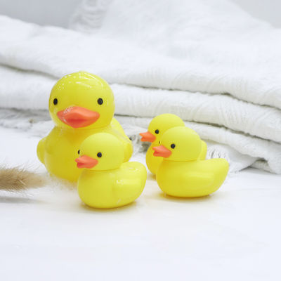Silikon pabrik kustom ODM OEM mainan mandi bayi PVC bebas BPA bebas bahan aman 100% silikon mainan bebek