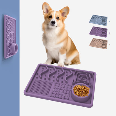 Non Toxic Custom Made Silikon Anjing Pet Feeder Slow Lick Food Water Plate Bowls