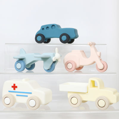 Pabrik Grosir Silikon bayi anak Mobil Mainan Bayi Montessori Mainan Mobil Untuk Anak Kecil Biologi Teething